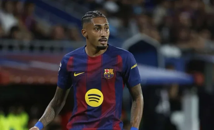 Raphinha sigue sin mejorar, será baja contra Olympiacos y se mantiene como duda para el Clásico