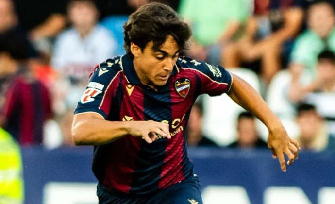 Carlos Álvarez sufre un esguince e Iván Romero y Matías Moreno acaban con calambres