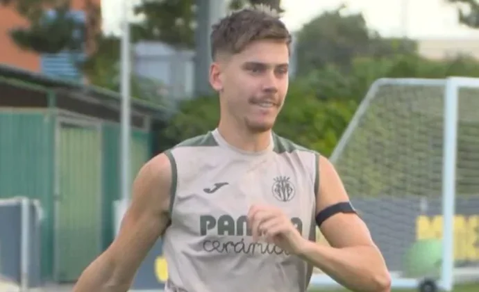 Foyth vuelve parcialmente al trabajo con el grupo en Miralcamp