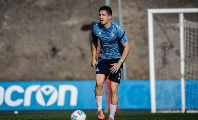 Kubo, Aritz y Oskarsson siguen al margen en la sesión del miércoles