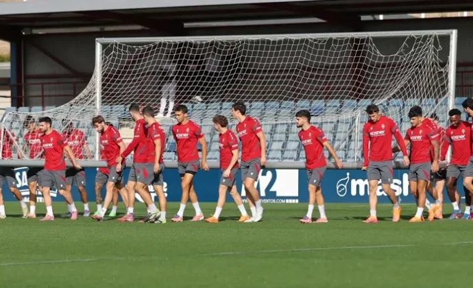 Lisci sigue ensayando dos variantes para sustituir a Rosier