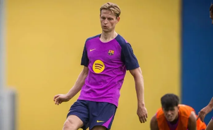 De Jong se recupera, pero Koundé no entrena a dos días del Clásico