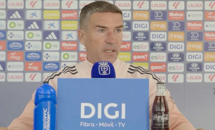 Carrión analiza el momento del equipo, el posible cambio de sistema, el Girona y su relación con Hassan