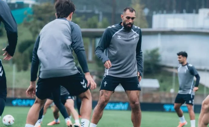 El Abdellaoui se reincorpora al grupo mientras Javi Rueda y Swedberg trabajan al margen