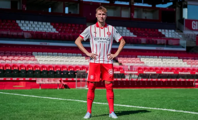 Vanat sucumbe ante el injusto recuerdo de Dovbyk