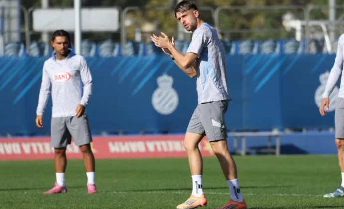 El Espanyol inicia la preparación del debut en la Copa del Rey sin Puado
