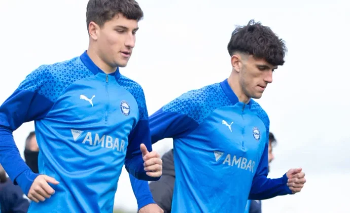 Coudet mira a la cantera y sube a Álvaro García ante las bajas en defensa