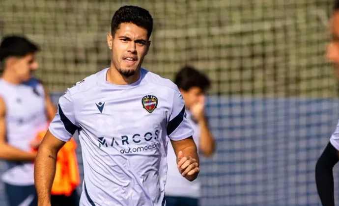 Iván Romero y Pampín, bajas a dos días de visitar al Orihuela