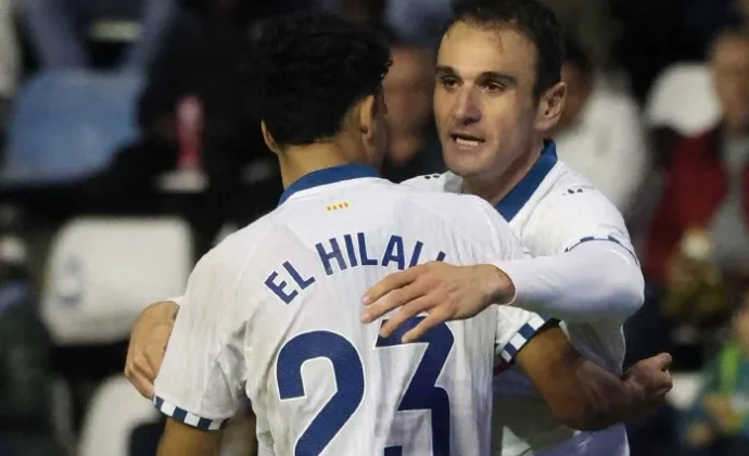 La titularidad de Omar el Hilali en Copa refuerza el posible cambio de jerarquía en el lateral