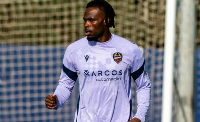 El Levante retoma los entrenamientos con cinco jugadores en la enfermería