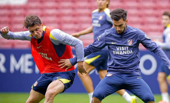 Simeone juega al despiste ensayando sin Le Normand por tercera semana consecutiva