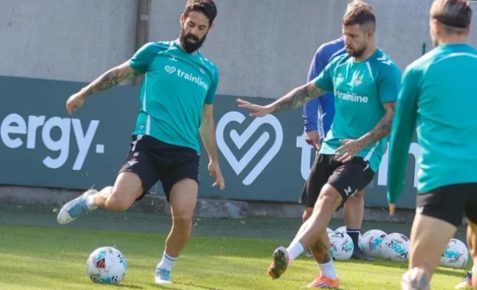 Isco inicia su incorporación progresiva al grupo y Chimy se ausenta por gripe