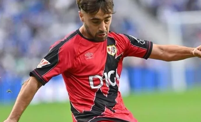 Unai López se cayó de la convocatoria del Rayo por molestias