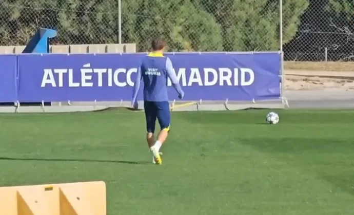 Musso vuelve tras la gripe y Barrios ya toca balón