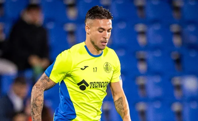 Kiko Femenia, pendiente de evolución por unas molestias