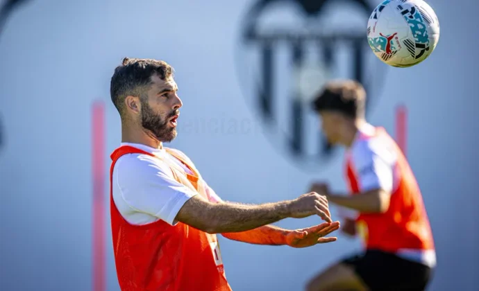 El Valencia retoma los entrenamientos sin los cuatro lesionados