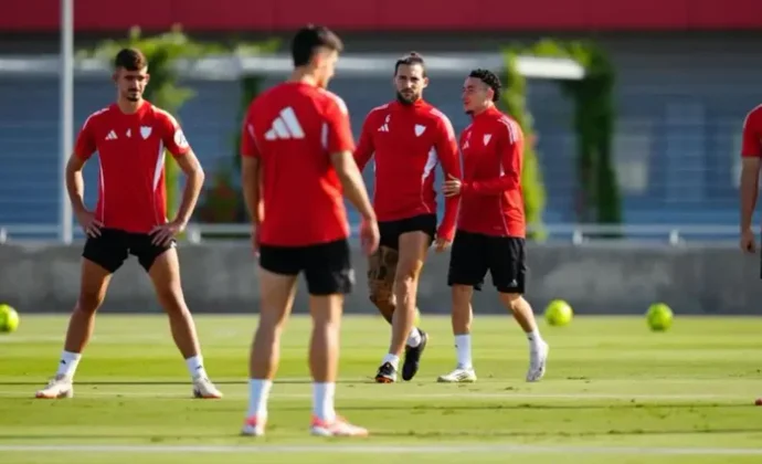 Azpilicueta, Cardoso y Agoumé, al margen en la segunda sesión de la semana