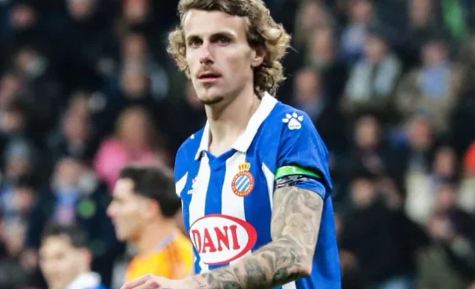 El Espanyol debe decidir si pagar para que jueguen Carlos Romero y Terrats, con cláusulas del miedo