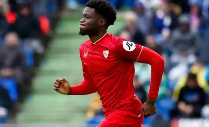 Almeyda espera poder contar con Agoumé, que sigue arrastrando un golpe