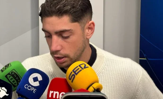 Valverde quita importancia a sus molestias, aunque mañana será revisado