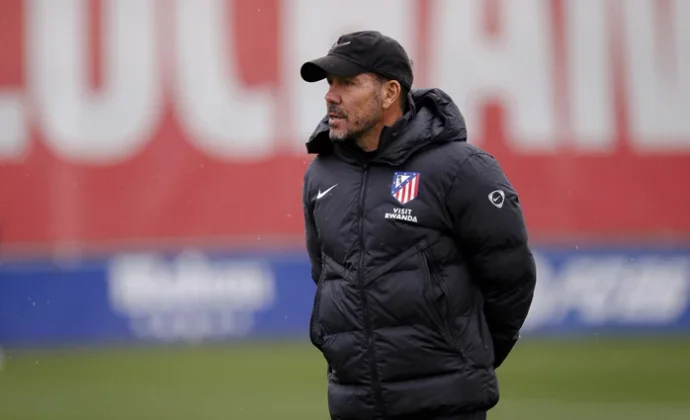 El Atlético vuelve al trabajo con Musso, Sorloth y Nico González al margen