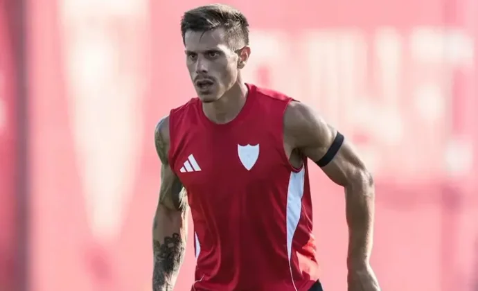 Alfon pasa pruebas médicas y se convierte en duda para el fin de semana