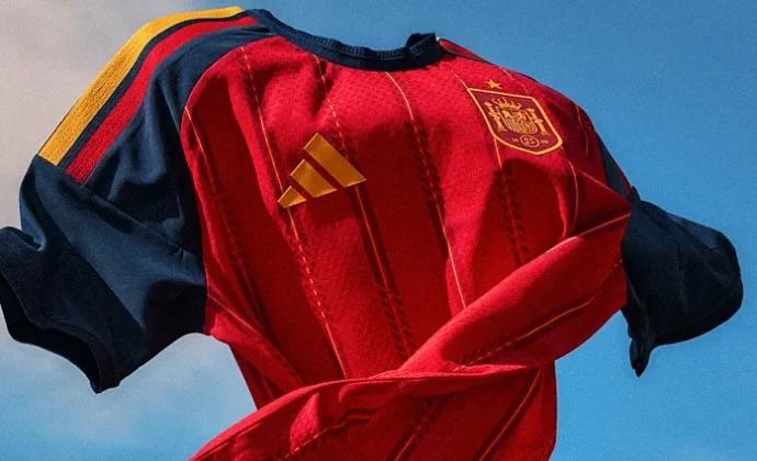 La RFEF presenta la camiseta de la Selección Española para el Mundial 2026