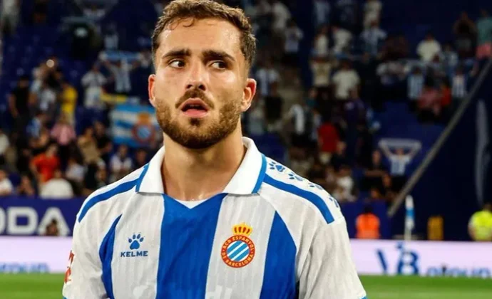 José Salinas es la opción natural, pero no la más sólida