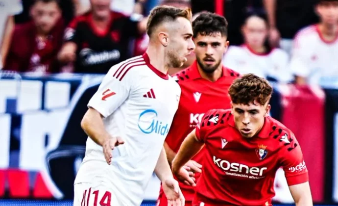 Peque se hace más grande con la confianza de Almeyda