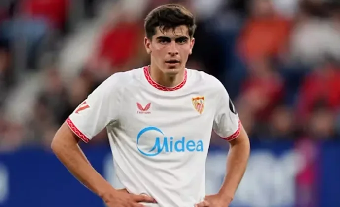 Juanlu deberá volver al lateral por la sanción de Carmona