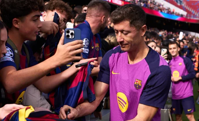 Javier Miguel cree que Lewandowski será titular