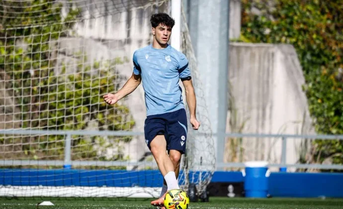 Sesión de recuperación en Zubieta con seis jugadores en la enfermería