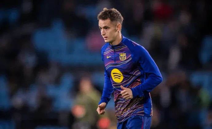 Casadó se lesiona en el calentamiento y le sustituye Dani Olmo