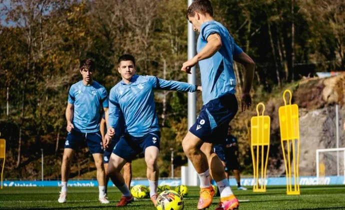 La Real Sociedad se ejercita en Zubieta sin lesionados ni internacionales