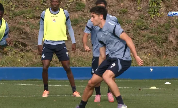 Barrenetxea, Yangel Herrera y Aramburu siguen al margen del grupo