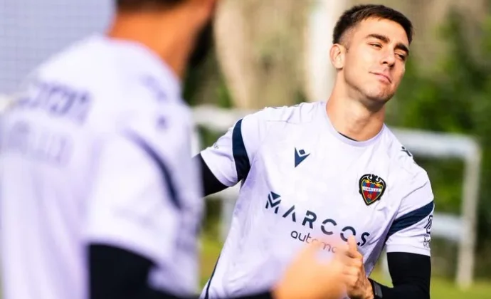 El Levante completa otro entrenamiento sin Carlos Espí ni Pablo Martínez