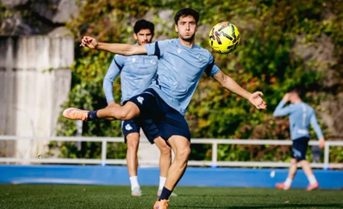 Siete jugadores al margen este jueves en Zubieta