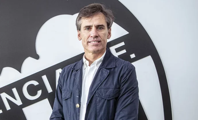 El Valencia rescinde el contrato de Miguel Ángel Corona