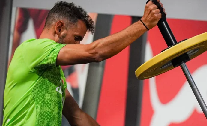 El Girona, pendiente de las molestias de Iván Martín y la evolución de David López y Francés