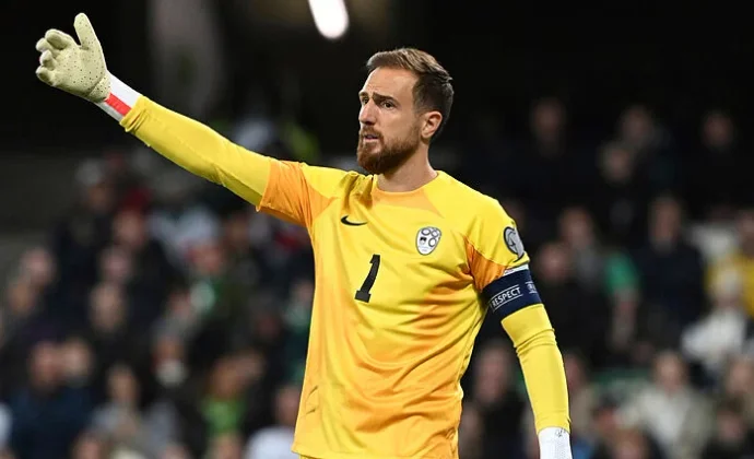 Oblak es baja contra Suecia por molestias