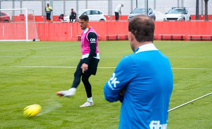 El Mallorca retoma los entrenamientos con Raíllo recuperado de la fiebre