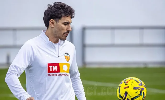 Corberán ensaya con Almeida en la mediapunta