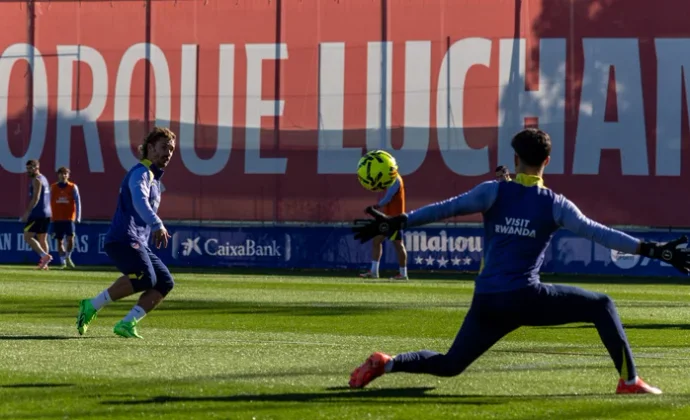 Sesión sin Julián Alvarez, Oblak ni Musso, pero con la vuelta de Sorloth