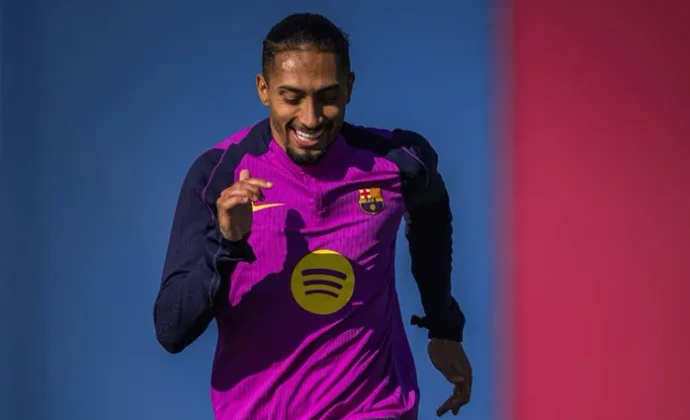 Yamal, Casadó y Raphinha se ejercitan este miércoles con el grupo