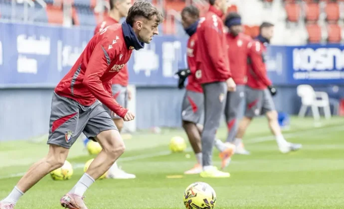 Lucas Torró hace trabajo parcial en una sesión a puerta cerrada