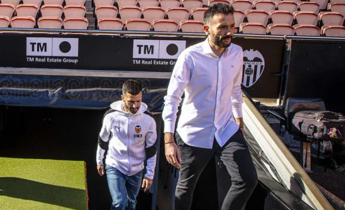 Corberán medita repetir once con Diego López y Beltrán