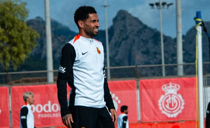 Mascarell apunta al once en La Cerámica