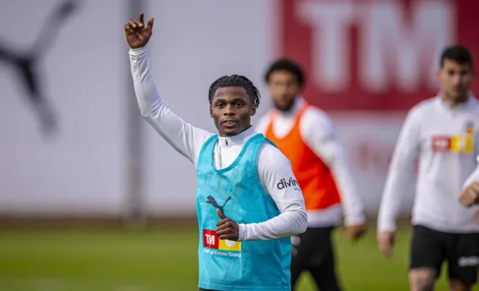 Tàrrega vuelve tras la gestión de cargas y Ramazani repite con el grupo