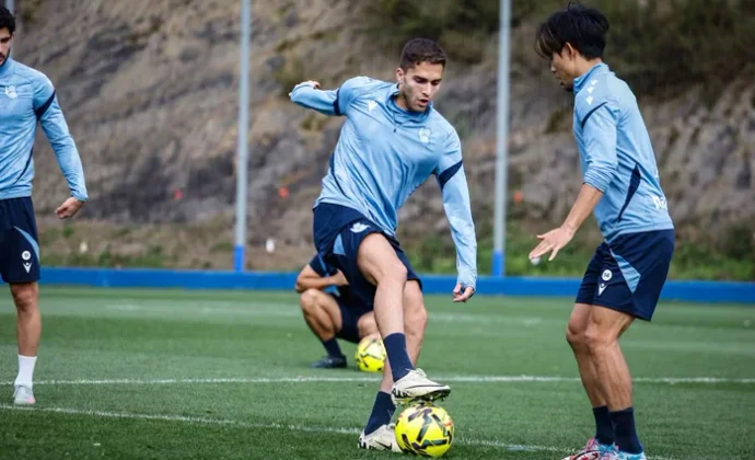 Zubeldia y el resto de lesionados siguen al margen en la vuelta al trabajo en Zubieta