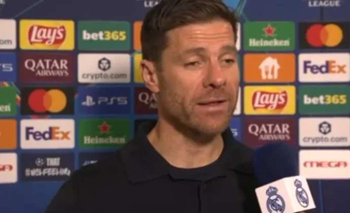 Xabi Alonso celebra el triunfo en sala mixta y habla de Vinicius y Mbappé